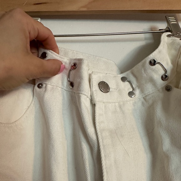 White Jeans - Picture 3 of 4